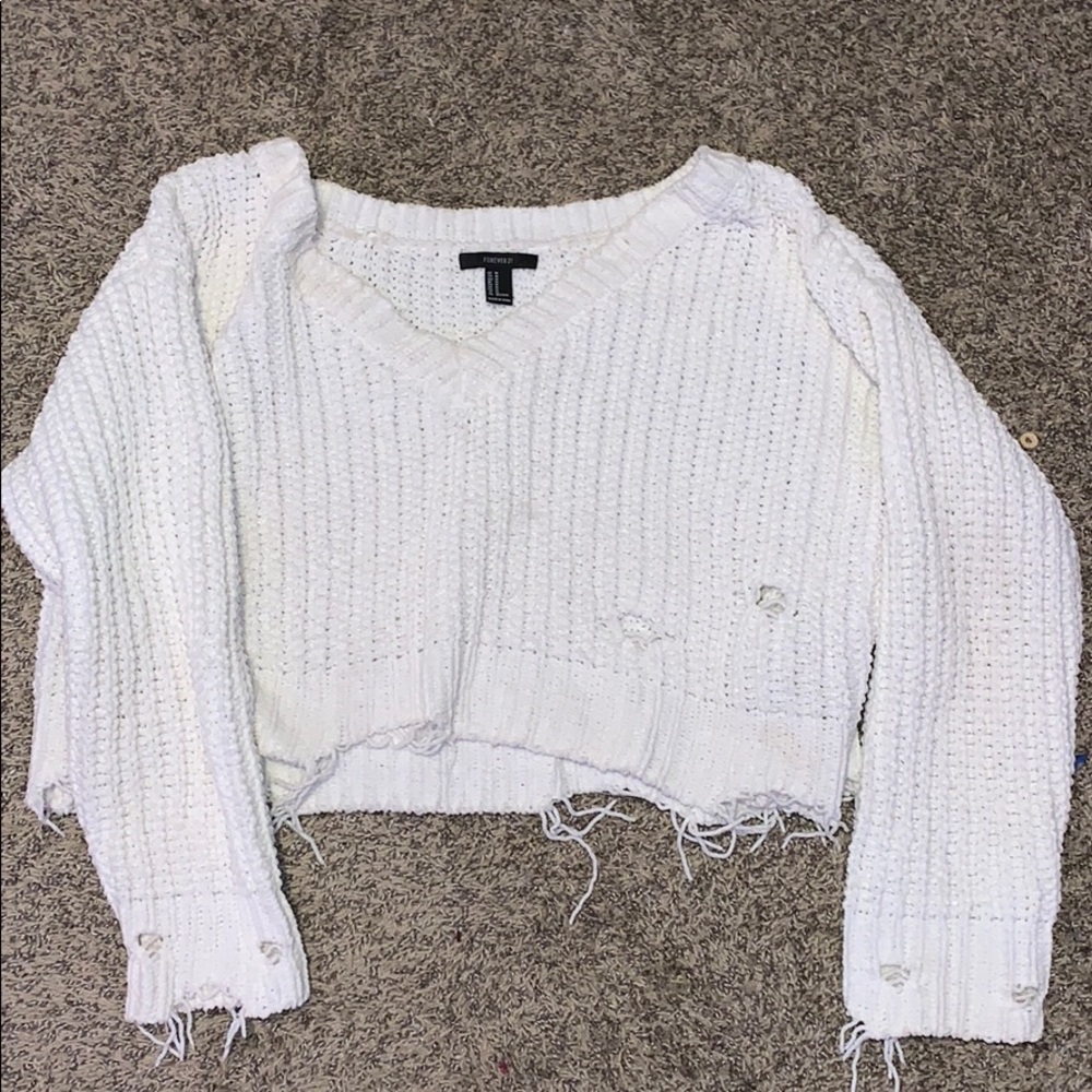 ⭐️White cute destroyed sweater⭐️